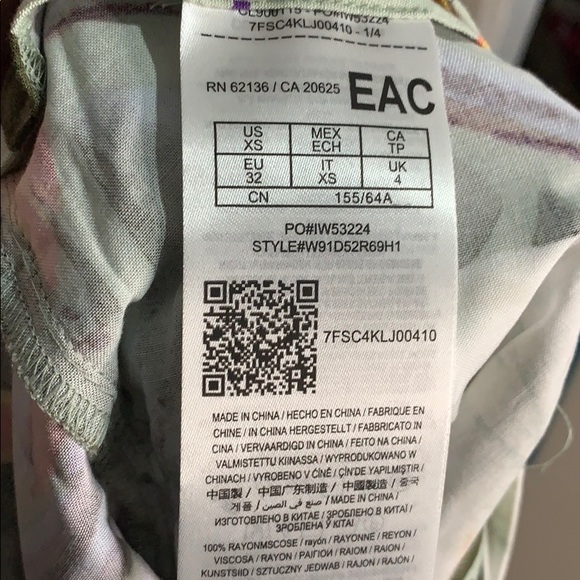 Guess - Picture 8 of 8